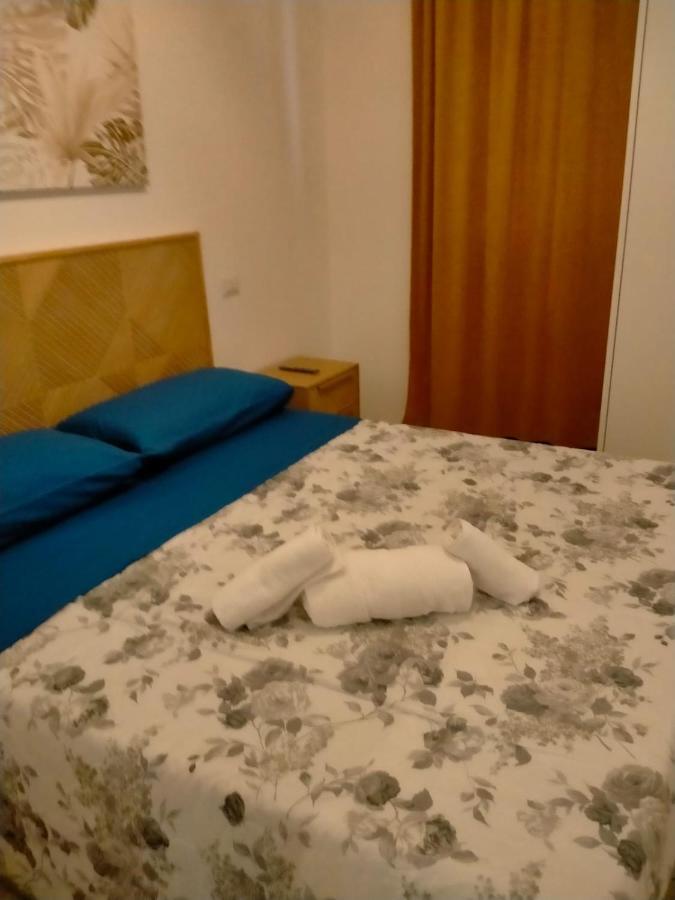 Апартаменты Da Paolo E Laura - In Centro A San Benedetto Сан-Бенедетто-дель-Тронто Экстерьер фото