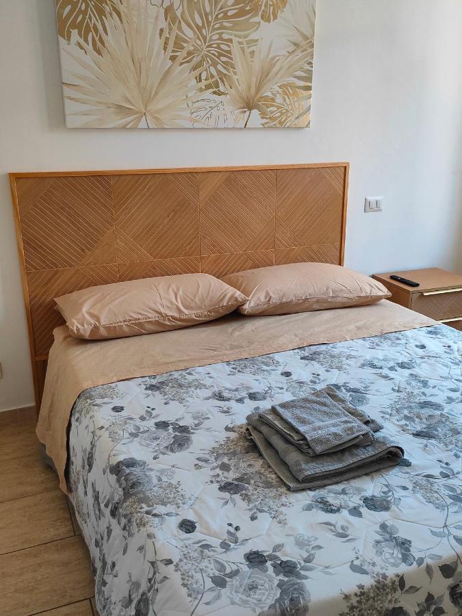 Апартаменты Da Paolo E Laura - In Centro A San Benedetto Сан-Бенедетто-дель-Тронто Экстерьер фото